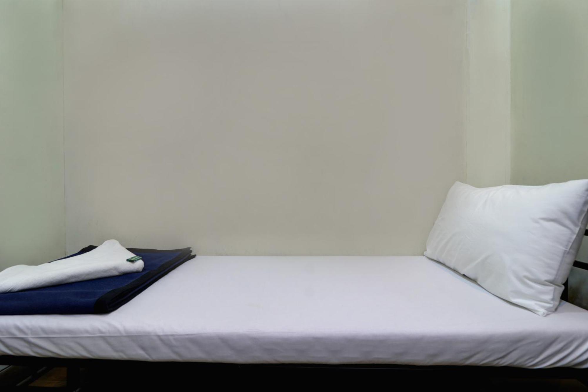 מומביי Hotel Shabana - Colaba Causeway מראה חיצוני תמונה